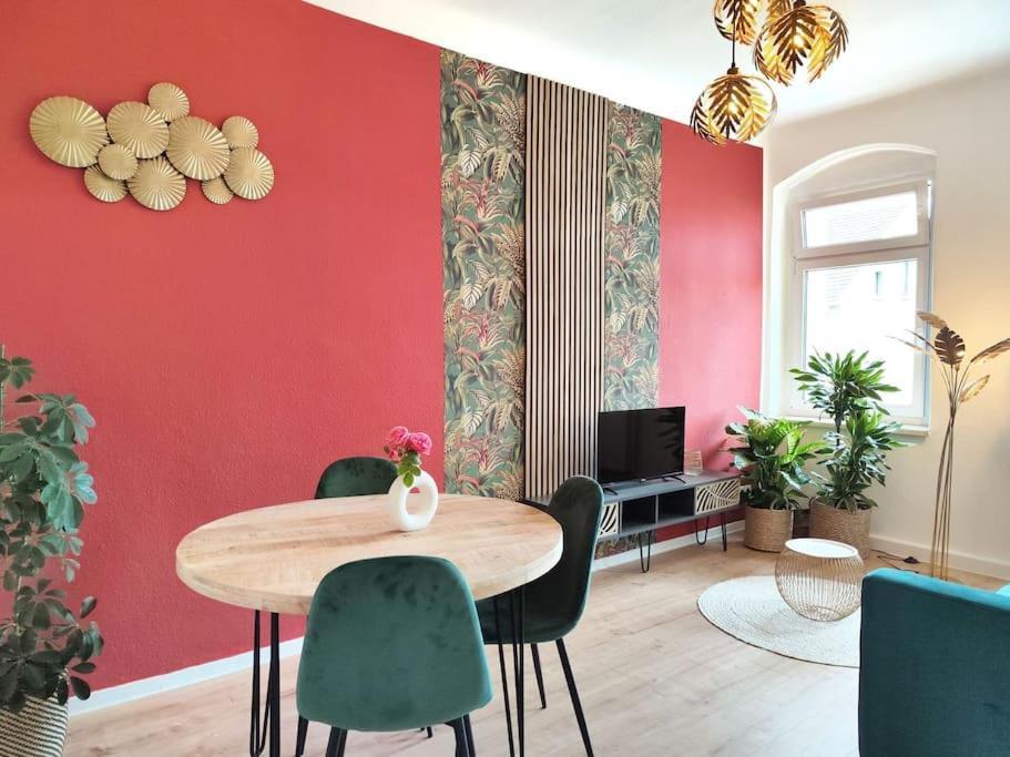 Апартаменты Tealounge 2 Raum + Kueche Дрезден Экстерьер фото