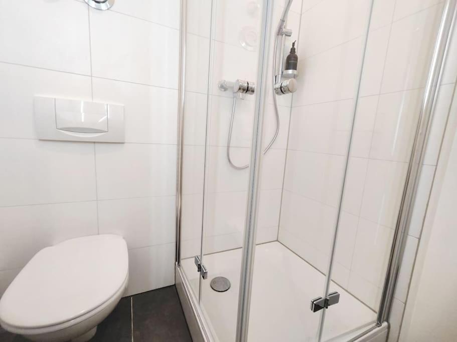 Апартаменты Tealounge 2 Raum + Kueche Дрезден Экстерьер фото
